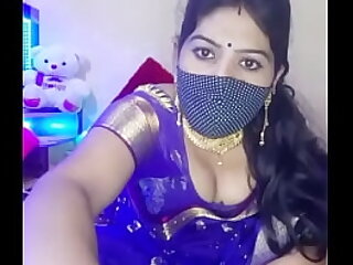Geeta bhabhi rubbed her pussy hard